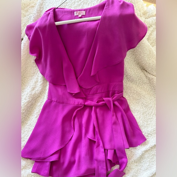 Pink lily, magenta wrap romper with deep v and tie waist, size medium - Picture 2 of 4